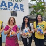 Igreja de Jesus Cristo doa kits de higiene para alunas da APAE