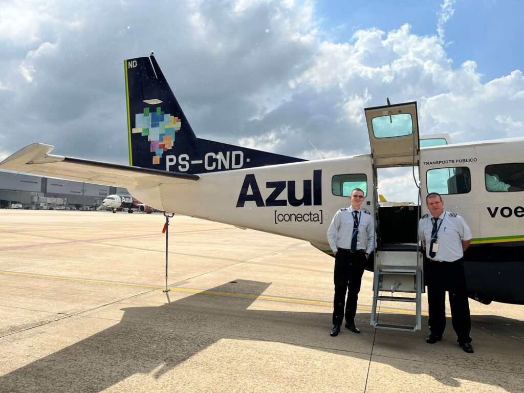 Azul realiza voo inaugural com saída de Confins