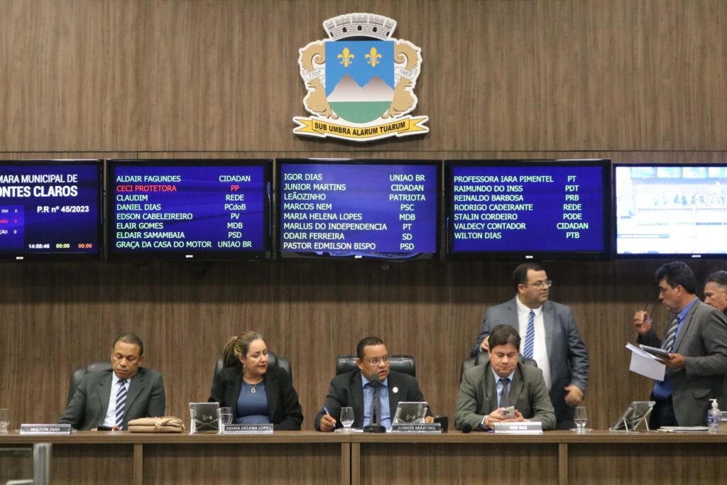 Vereadores seguem TCE e rejeitam contas de ex-prefeito