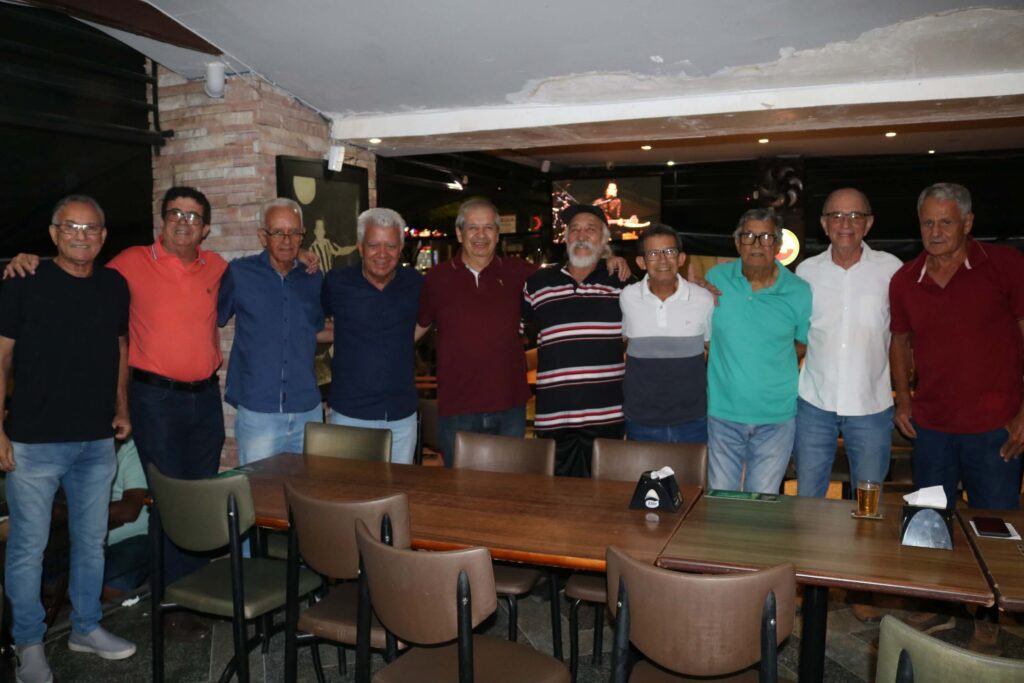 Confraria Amigos da Bola entra no campo da nostalgia