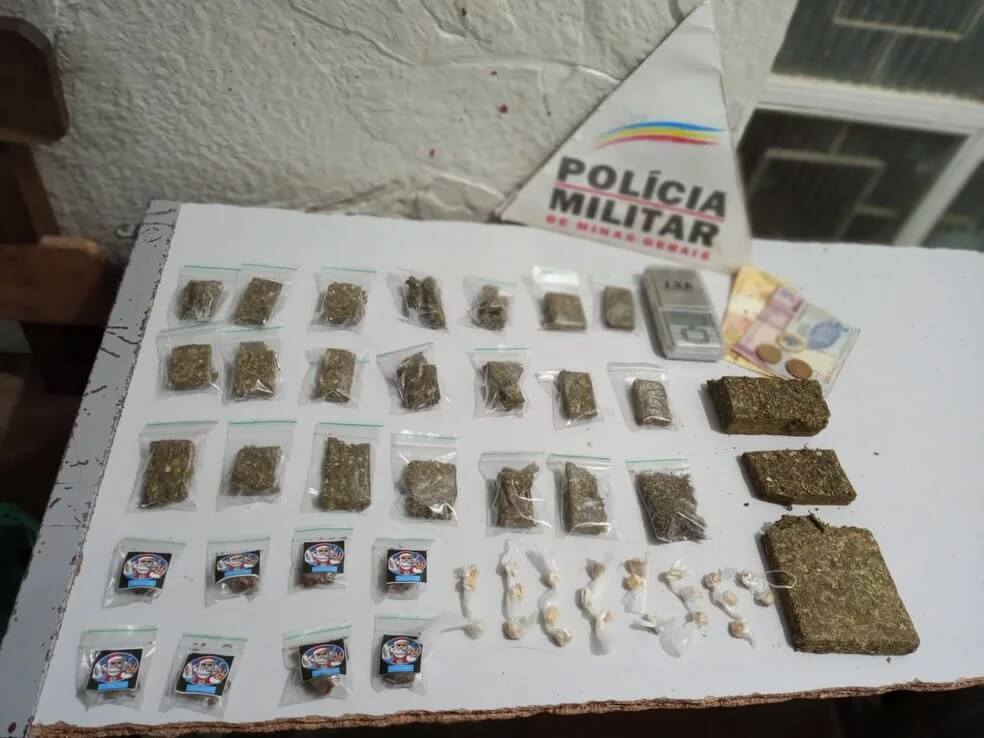 Polícia apreende maconha e cocaína durante operação