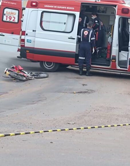 Ciclista morre após ser atropelado por ônibus