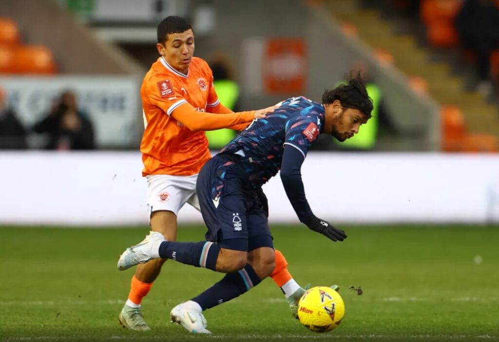 Atlético, Scarpa e clube inglês se acertam e meia será anunciado