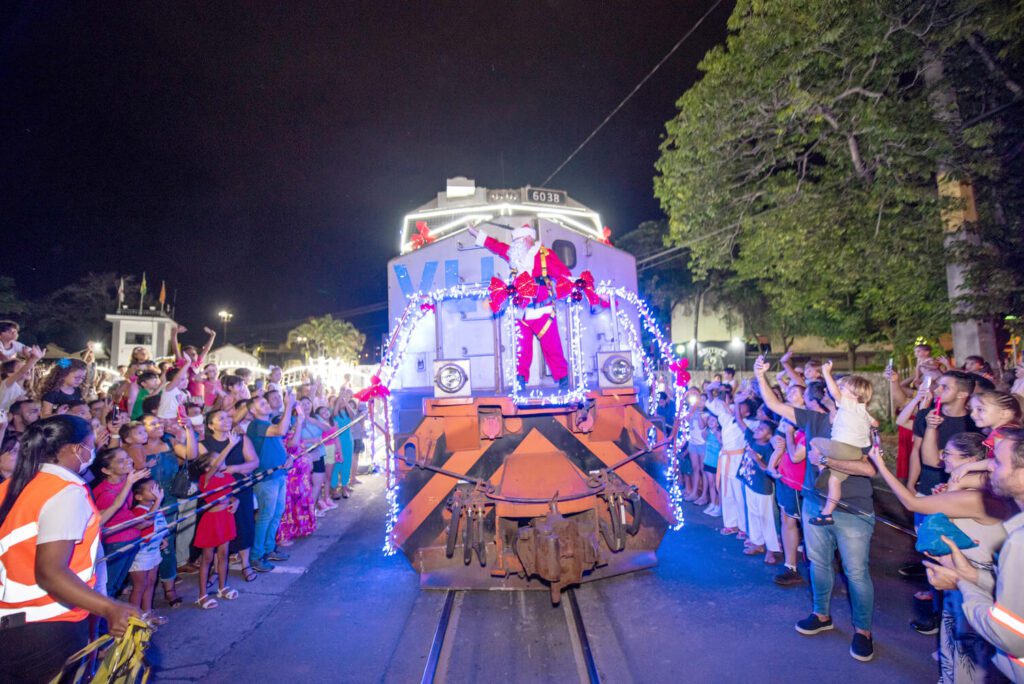 PM realiza Concerto Sinfônico de Natal no Parque Municipal