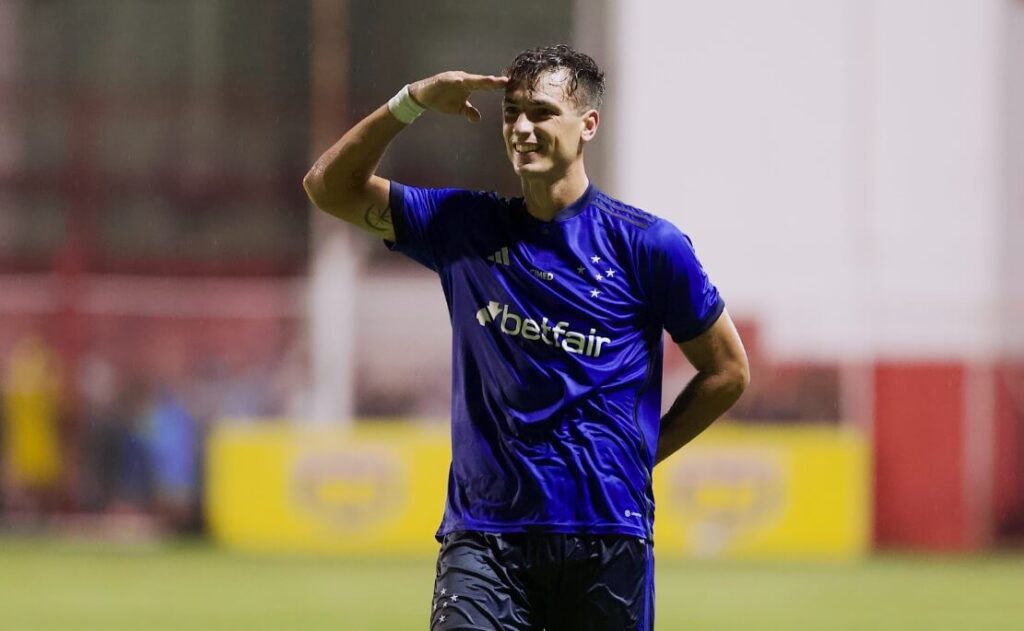 Atlético e Cruzeiro fazem clássico de expectativas