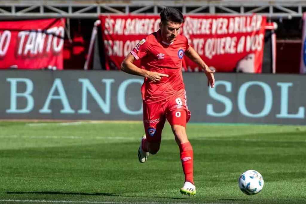 Cruzeiro recebe Lucas Villalba e está próximo de Jose Cifuentes