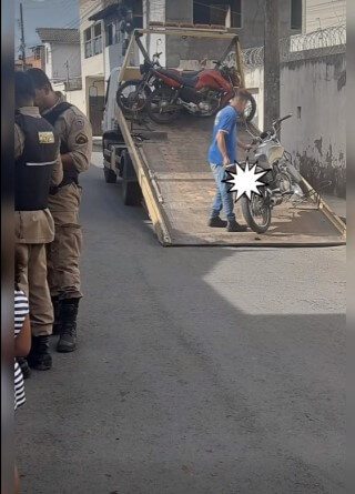 PM apreende várias motos no Santos Reis