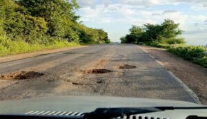Falta de asfalto na estrada prejudica acesso, perturba motoristas e toda a população da Serra Geral na região