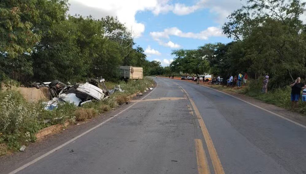 Motorista e motociclista morrem em acidentes no Norte de Minas