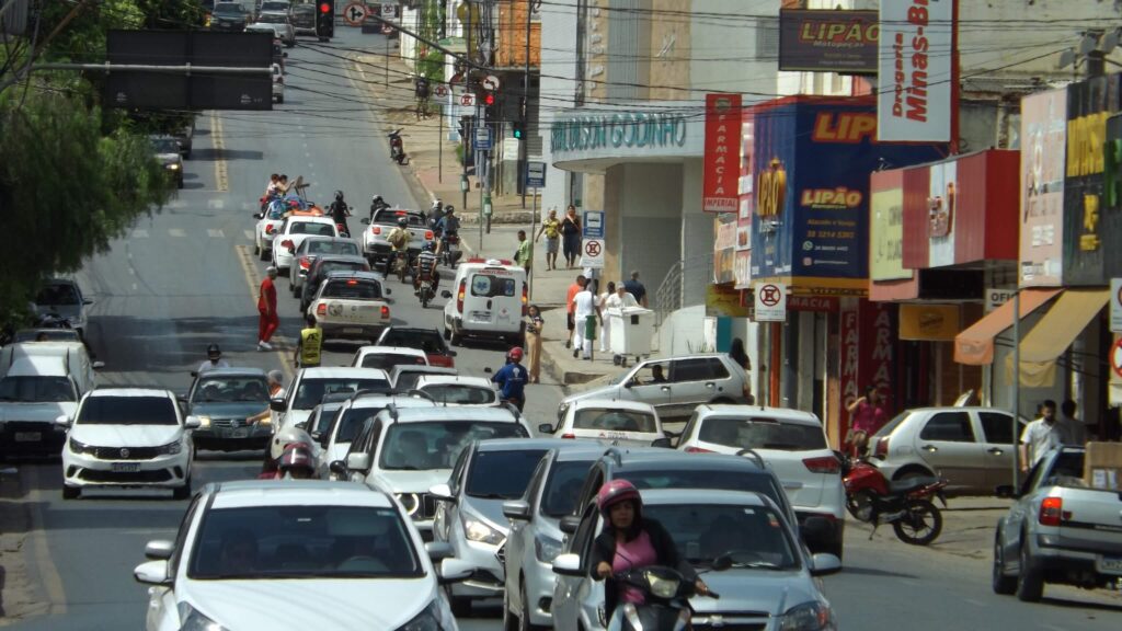 PROPRIETÁRIOS de veículos voltam a pagar o seguro obrigatório, agora com o nome de SPVAT