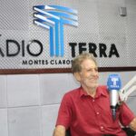 Das ondas do rádio e da TV para o gabinete de prefeito, Zé Vicente, a voz do sertão