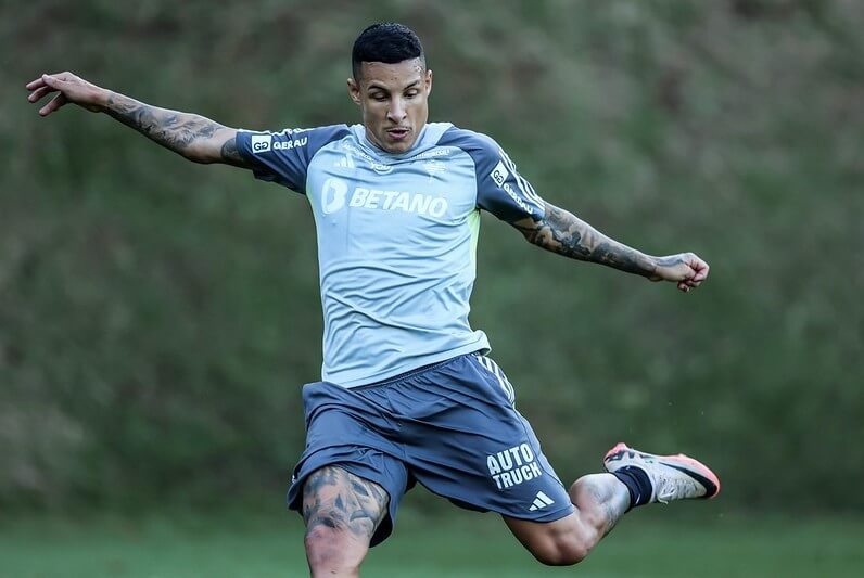 Galo fecha segundo treino da semana