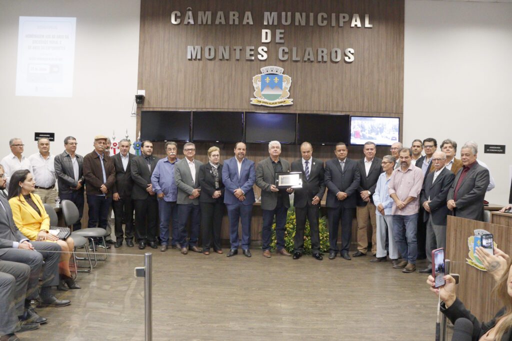 Câmara celebra 80 anos da Rural e 50 da Expomontes