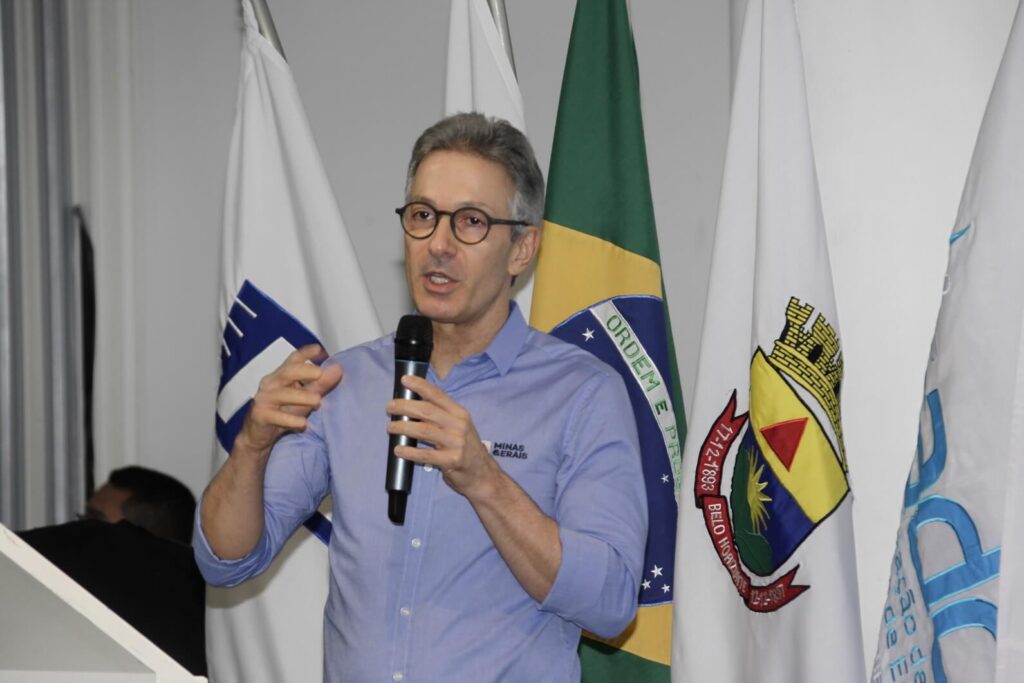 Governador profere palestra em almoço na ADCE