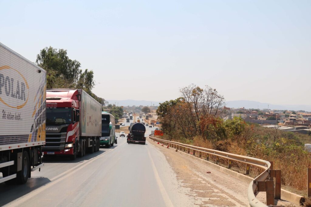 Multas de trânsito em rodovias federais crescem 19% em 2024
