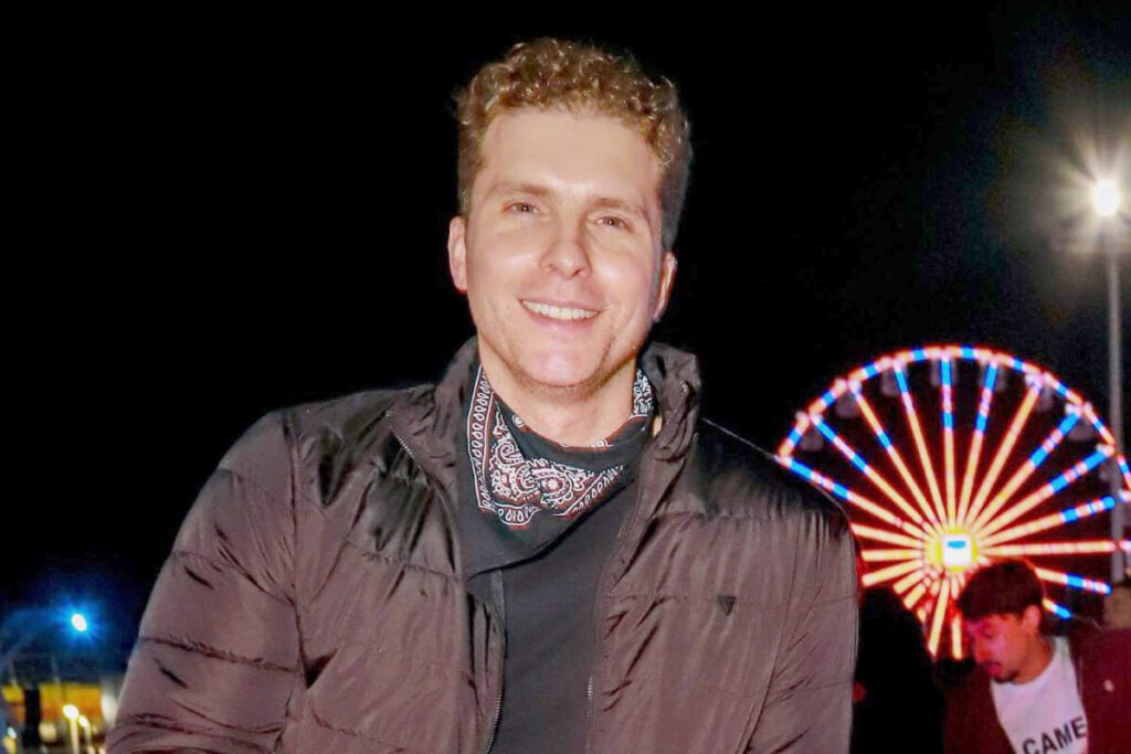 Thiago Fragoso diz que atores heteros e brancos perderam espaço