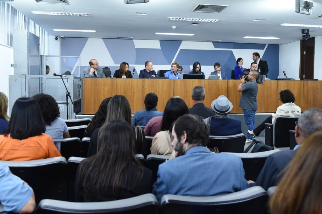 Desativação de trecho de ferrovia prejudica a região