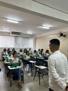 HDG ministra palestra para alunos do Divina Providência