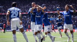 Cruzeiro busca triunfo no Paraguai