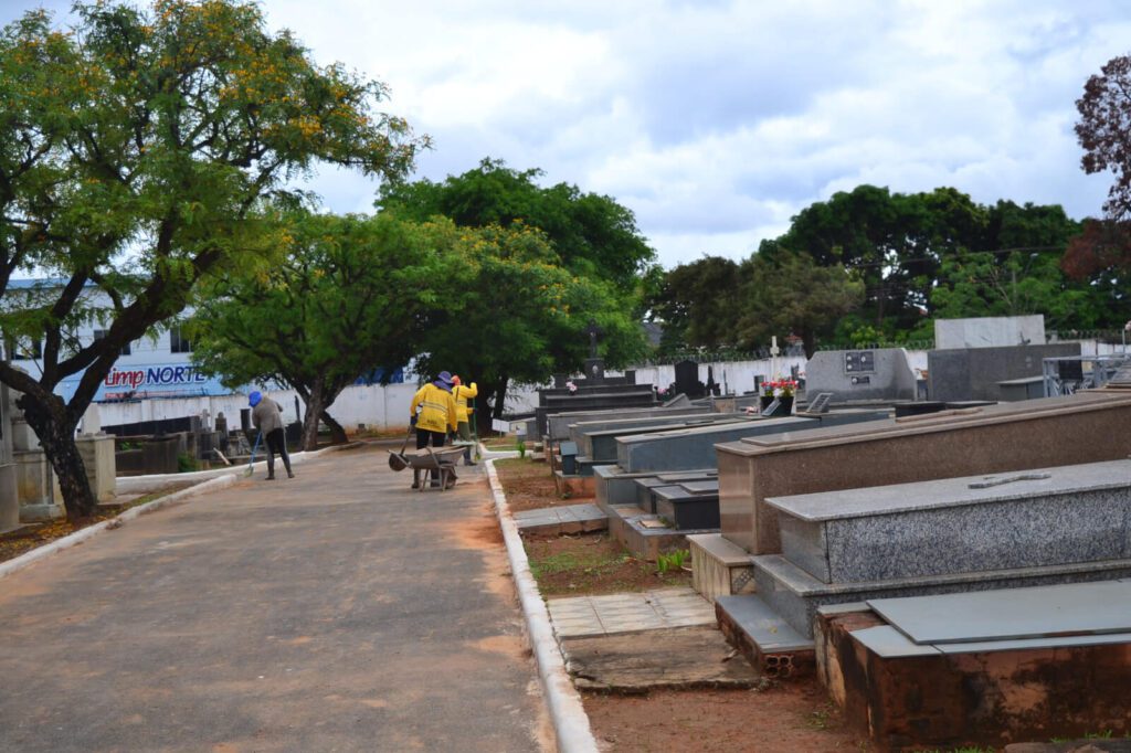 Município prepara os cemitérios para visitação no Dia de Finados