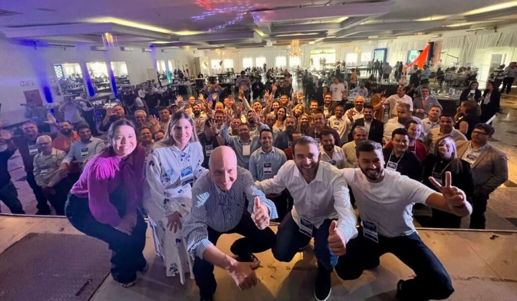 Deputado reúne prefeitos e reforça compromisso com a região