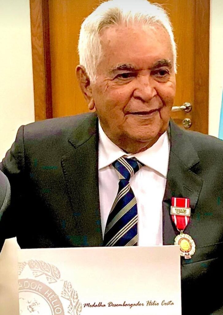 Políticos se despedem de promotor aposentado