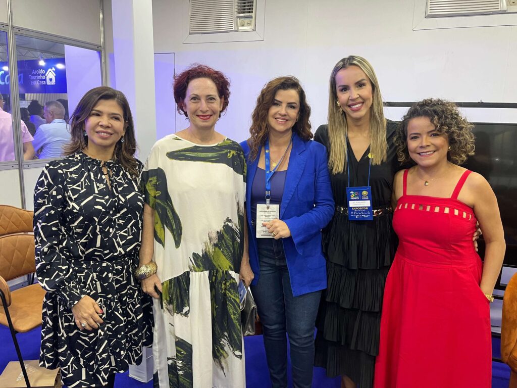 Desafios, políticas e conquistas pautam debate entre mulheres