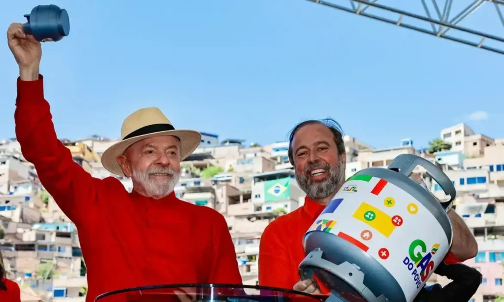 Governo lança programa para distribuir gás a 15,5 mi de famílias