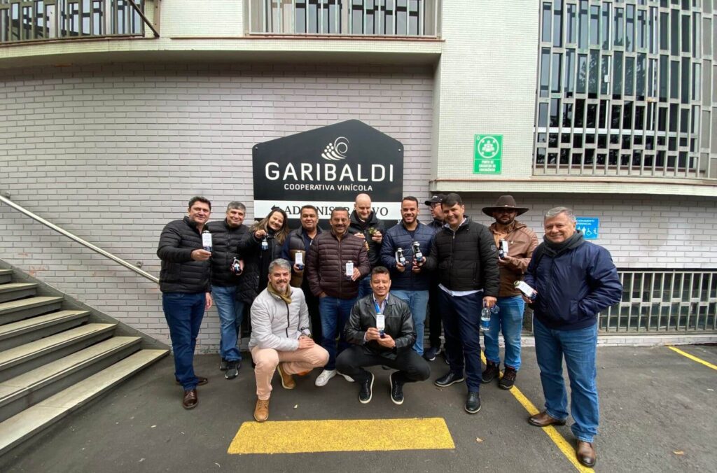 Produtores de cachaça participaram de missão técnica no RS