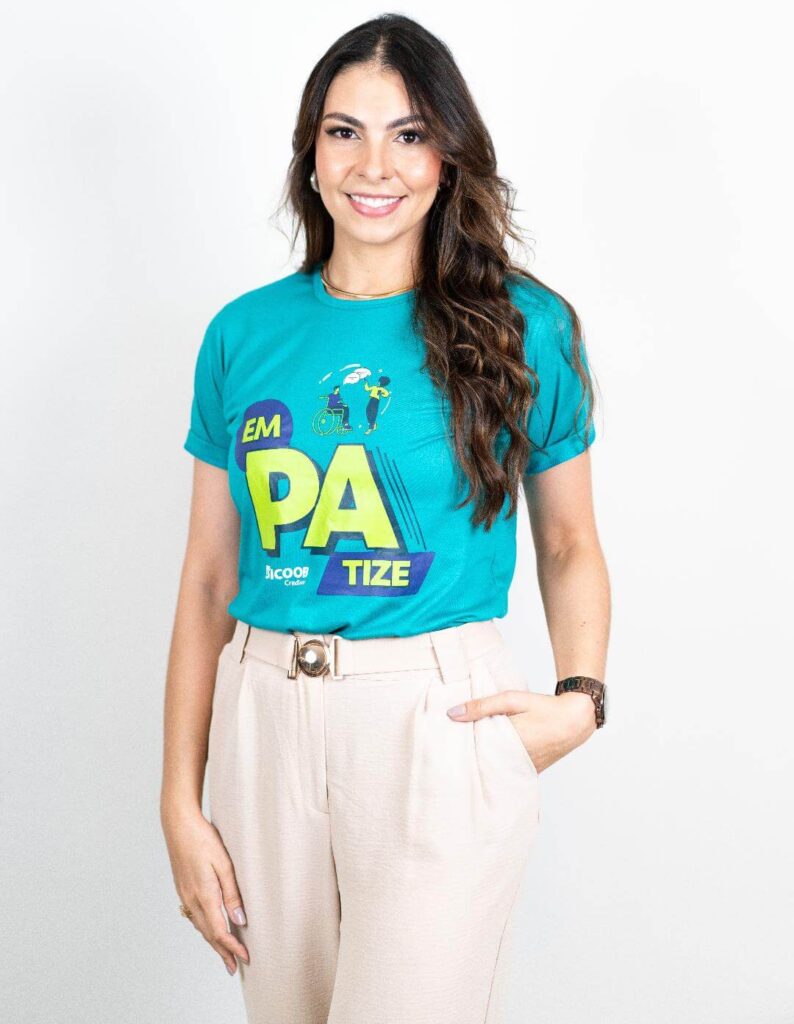 Gerente da Credinor recebe certificação internacional