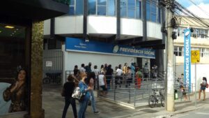 Quatro milhões de pessoas terão de fazer a prova de vida no INSS