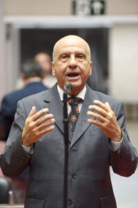 Arlen Santiago conduz ano de atuação intensa na Comissão de Saúde da ALMG