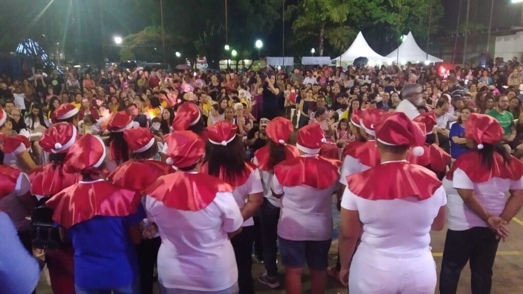 Cantata do Maracanã ilumina noite natalina especial