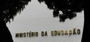 MEC recompõe orçamento para educação e ciência