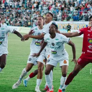 North acelera e reforça ataque