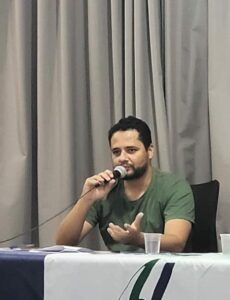 Professores doutores denunciam salários defasados da Unimontes