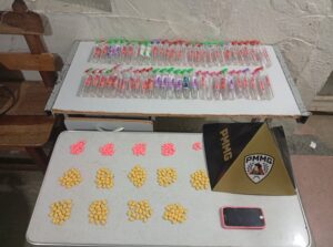 Adolescente é apreendida por vender drogas pelas redes sociais