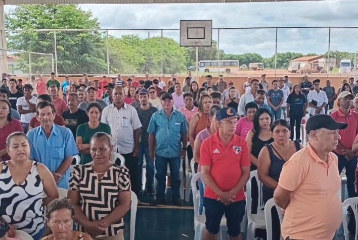 FRUTA DE LEITE E SÃO JOÃO DA PONTE Primeira entrega de títulos de garante segurança jurídica a produtores da região