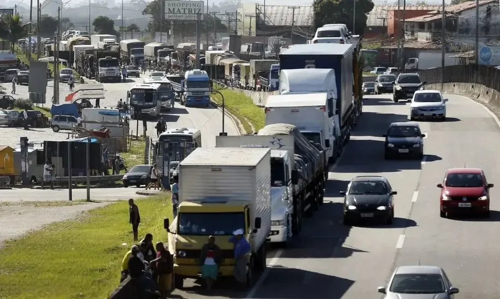 Frete rodoviário em alta atinge média de R$ 7,61 por km no país