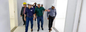 Governo de Minas vistoria obras de Unidade Básica de Saúde