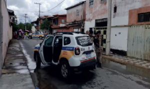 Dois mortos em confrontos com a PM na região