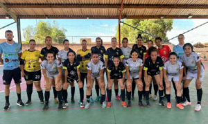 Espaços públicos fortalecem o futebol feminino