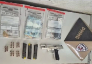 Operação Bulldog: Gaeco e PM apreendem R$ 413 mil, armas e joias