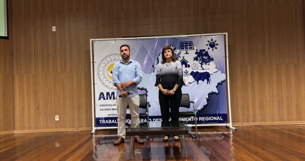 TCE-MG reforça exigência de ouvidorias em evento na Amams