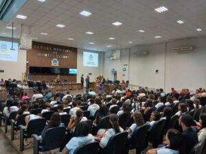 Legisladores aprovam recomposição salarial