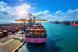 Exportações brasileiras avançam 10,5% no acumulado do ano, enquanto vendas externas de soja e ouro preto ganham força