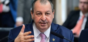 Senador Omar Azis; PEC que acaba com jornada está parada desde maio na Casa, e expectativa de governistas é de que a apreciação da matéria ocorra a partir da próxima semana