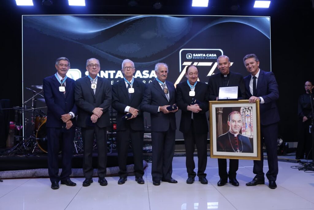 Entre os homenageados estão Dom José Carlos de Souza Campos, Arcebispo Metropolitano de Montes Claros, e Dom José Alberto, CSS, Arcebispo Emérito de Montes Claros