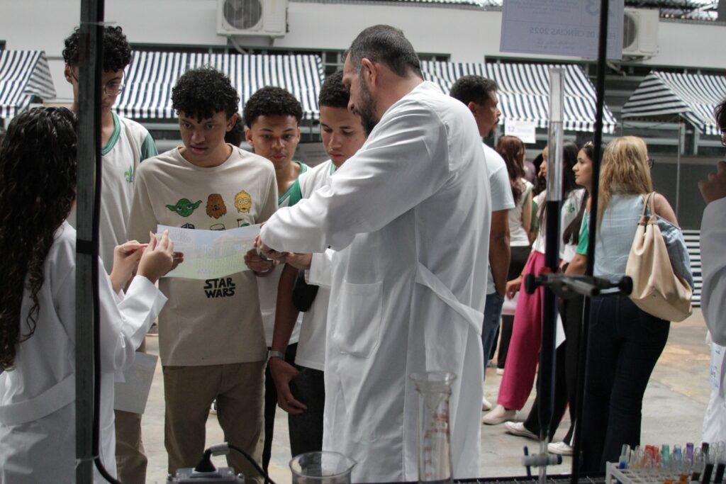 Escolas podem inscrever trabalhos e também cadastrar a visitação de turmas ao evento