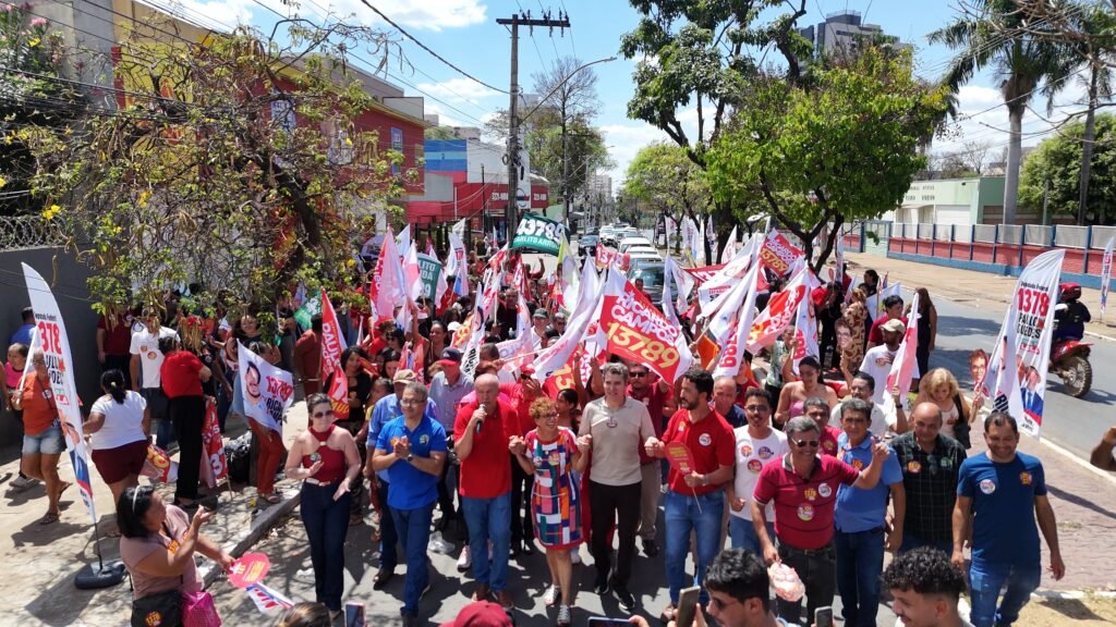 Inauguração de comitê e caminhada fortalecem atuação da chapa de oposição em MOC